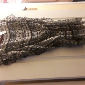 JESSICA SIMPSON TOP SIZE M